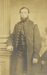 Halbporträt eines Mannes in Uniform